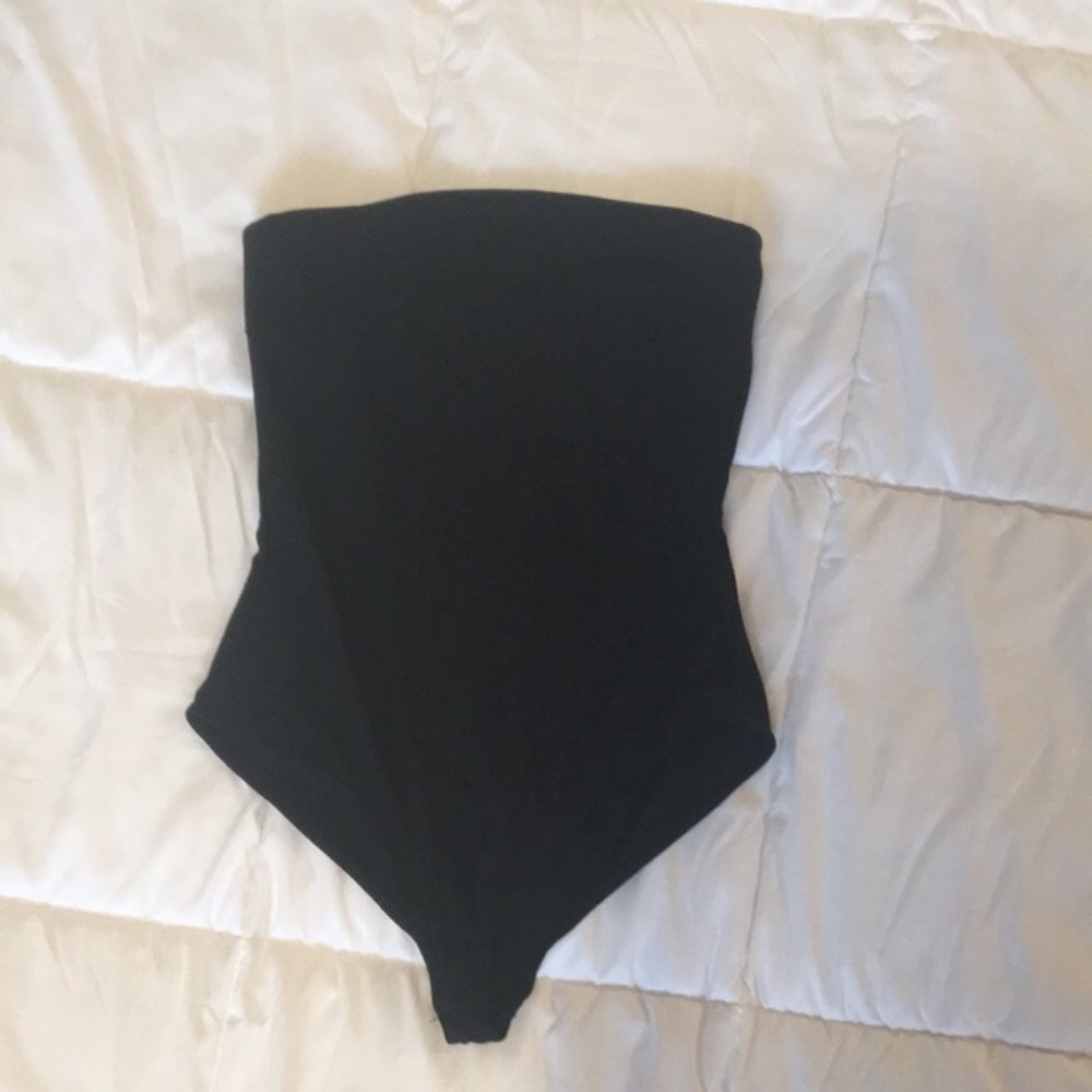 BUNDLE FASHION NOVA BODYSUIT